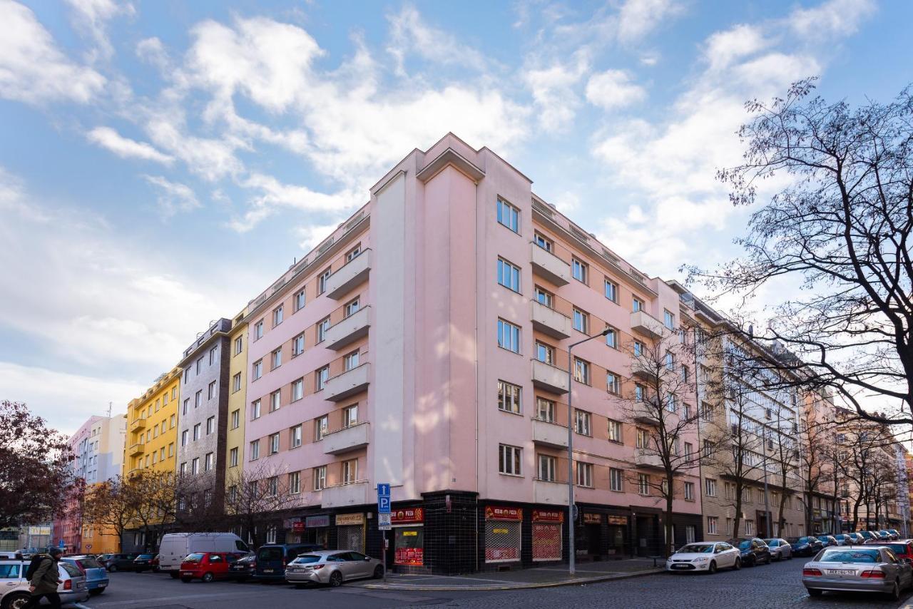 Bright Charming Apt With Terrace, Parking & Airco. Prag Exteriör bild