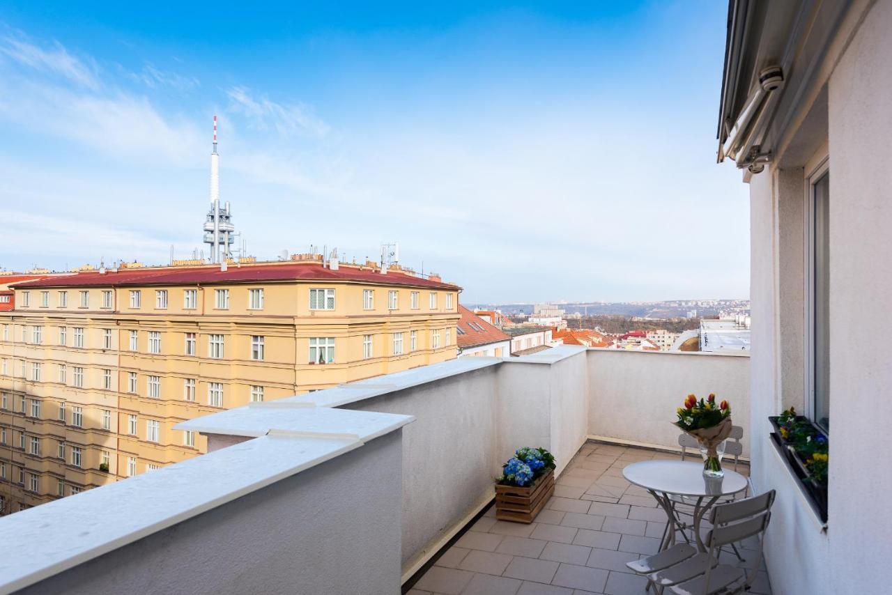 Bright Charming Apt With Terrace, Parking & Airco. Prag Exteriör bild